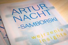 Okładka albumu wraz z obwolutą do wystawy „Artur Nacht-Samborski. Wejrzenia”