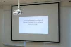 Ekran z wyświetloną prezentacją