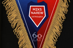 Trójkątny proporczyk MZKS Narew Ostrołęka 60 lat