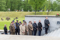Uczestnicy uroczystej mszy św. w intencji powstańców poległych w bitwie pod Ostrołęką w 1831 r.