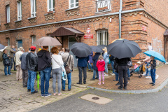 Uczestnicy spaceru podczas zbiórki