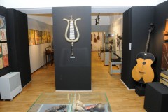 Pomieszczenie z instrumentami muzycznymi 