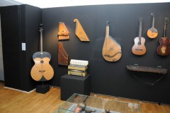 Pomieszczenie z instrumentami muzycznymi 