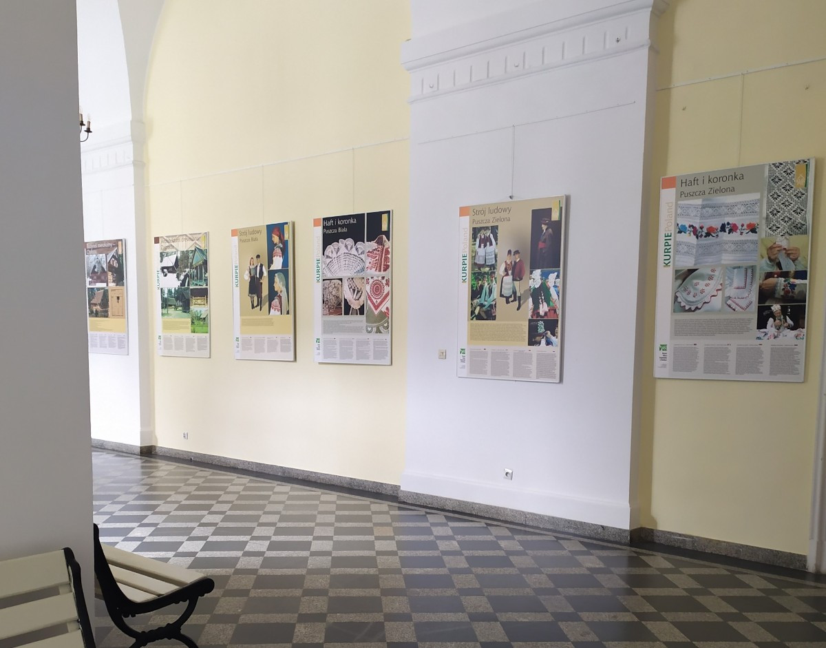 Wystawa „Kurpie Poland” prezentowana w Żaganiu