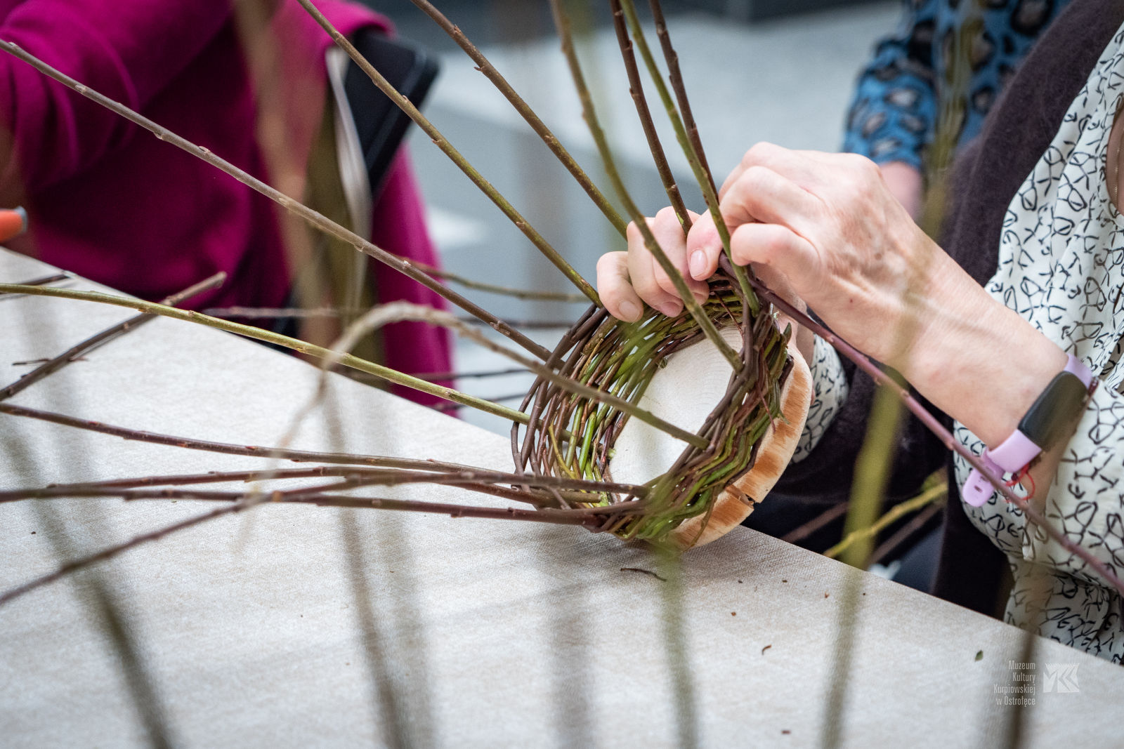 Kurpiowskie plecionkarstwo wiecznie żywe
